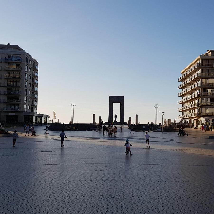 7th Heaven Seaview * La Panne